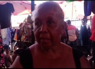 A Mother’s Sacrifice in Flipping Clothes Business