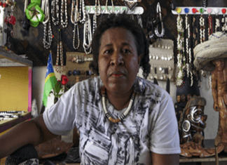 Elizabeth, a Trader in Handmade Traditional Jewelleries