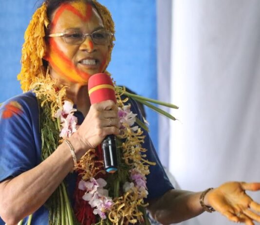 World-Wide Mothers Union President Honored Visit to the ACOM