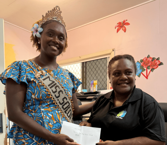 Miss Solomon Islands Donates to Seif Ples Centre