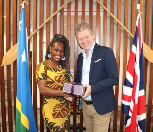 Solomon Islander Ms Inone Awarded Prestigious Queens Elizabeth II Award