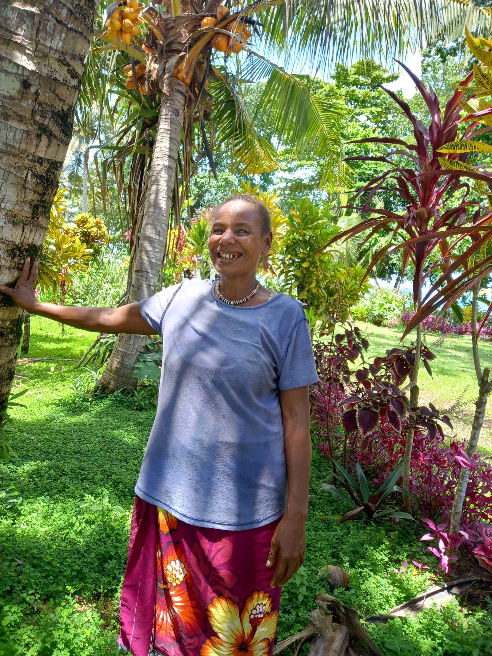 Passion in Landscaping: Mother of 5 Enjoys Career as Gardener and ...